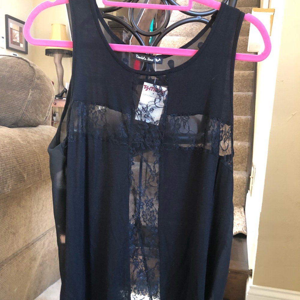 Double Zero black tank with lace
